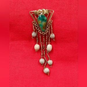 Vintage/Antique Artisan  wire work brooch made of Chrysocolla